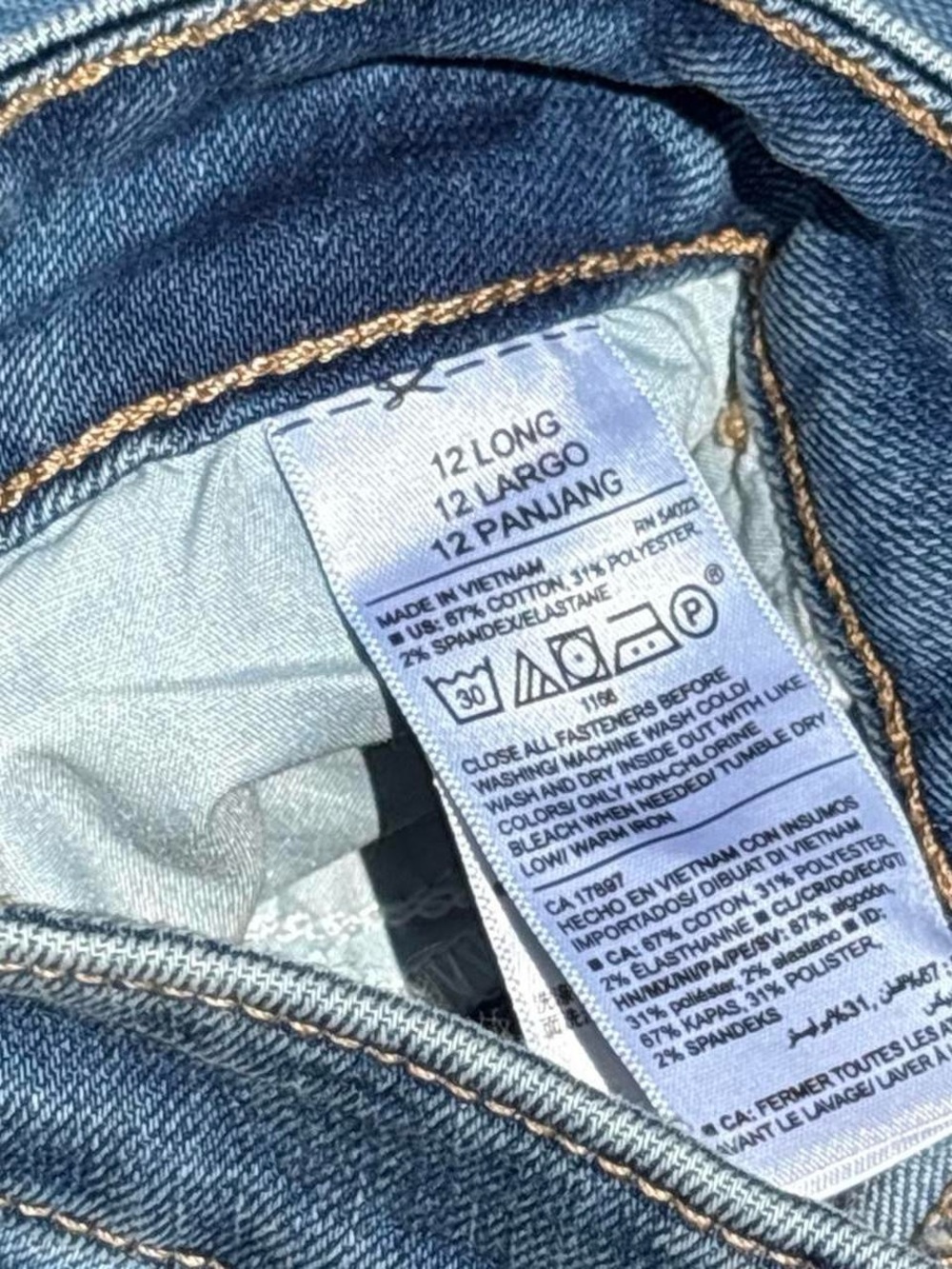 Old Navy Kicker Bootcut Jeans sz 12 LONG - Picture 3 of 3